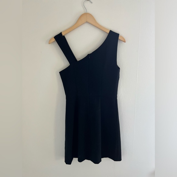 French Connection - NWT Whisper Asymmetrical Neck Skater Dress - Picture 6 of 7